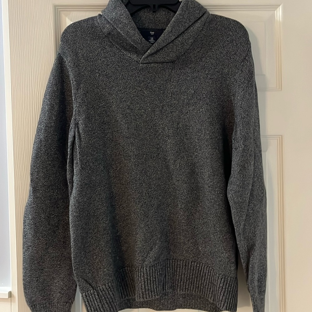 Men’s gap sweater